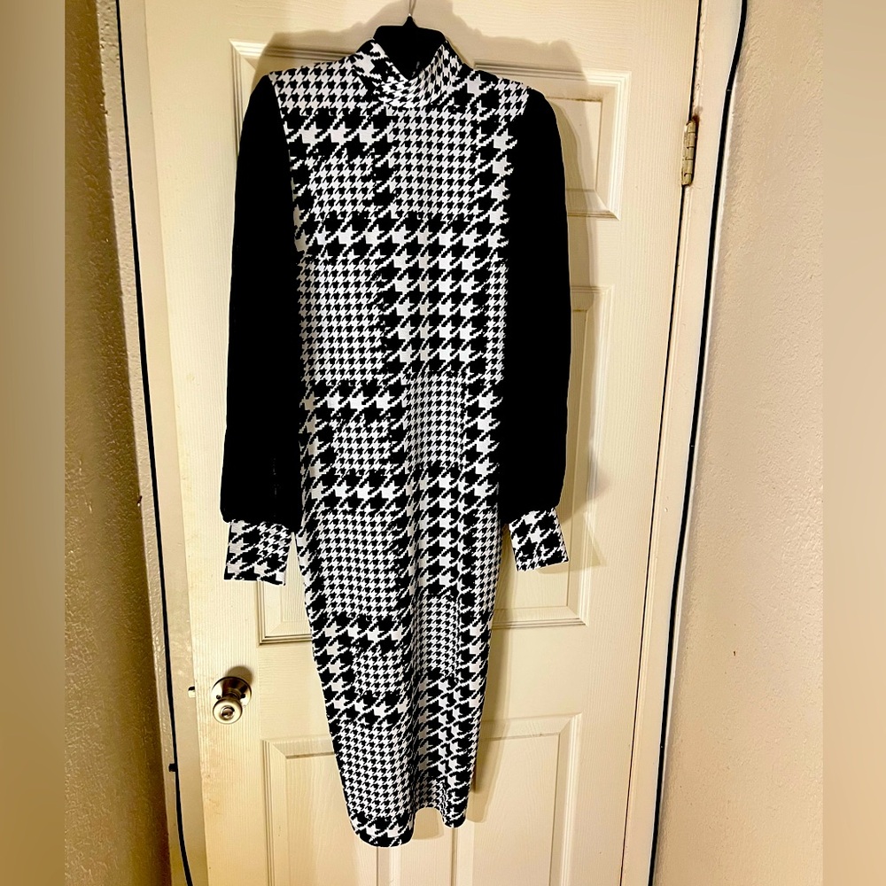 Beautiful black and white Shein dress with sheer arms